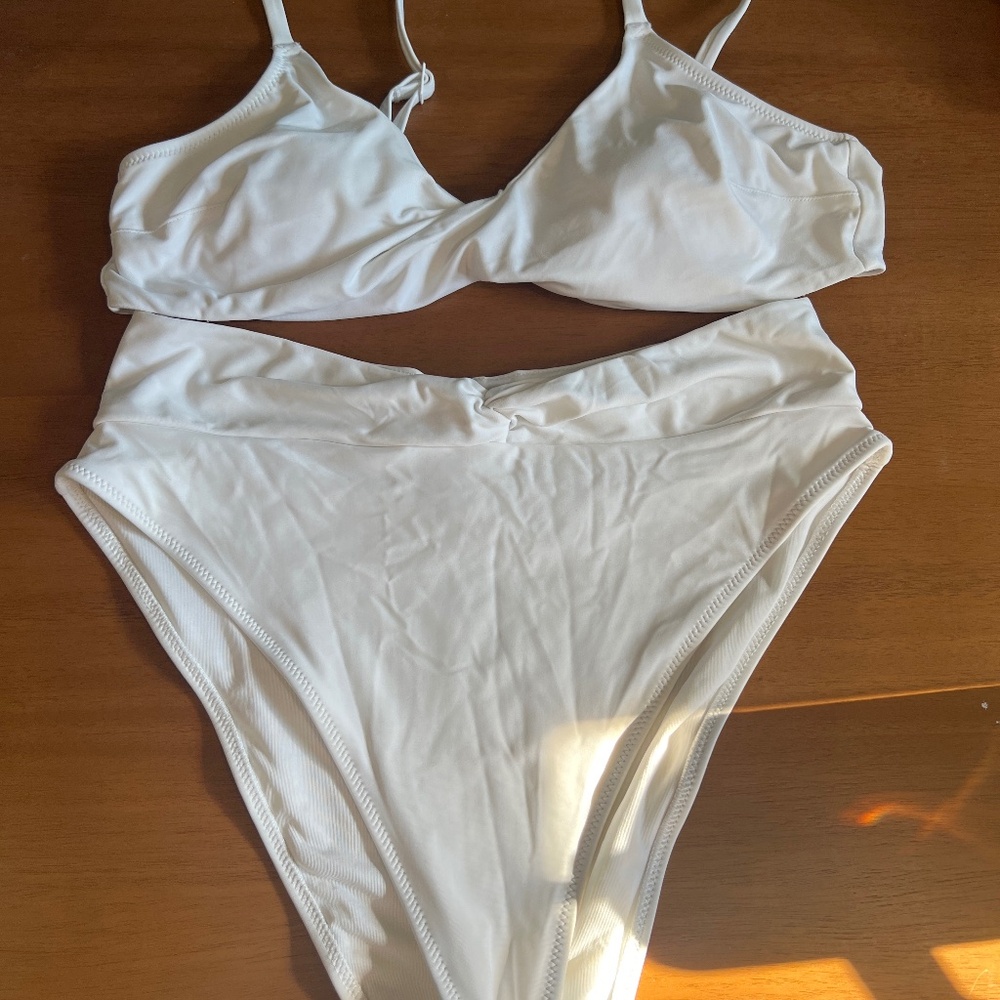White high waisted twist bikini